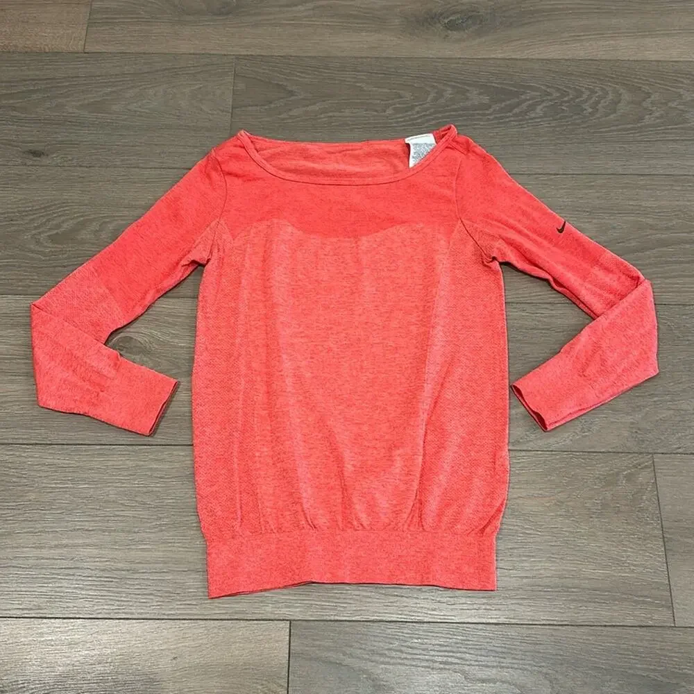 NIKE‎ Coral Red Dri-Fit Seamless Wide Neck Long Sleeve Active Training Top Sz XS